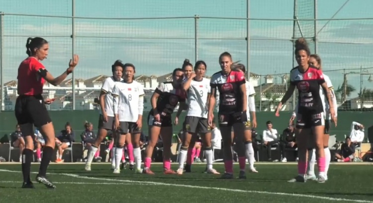  唐佳麗梅開二度、邵子欽破門，中國女足3-2擊敗Alhama俱樂部女足