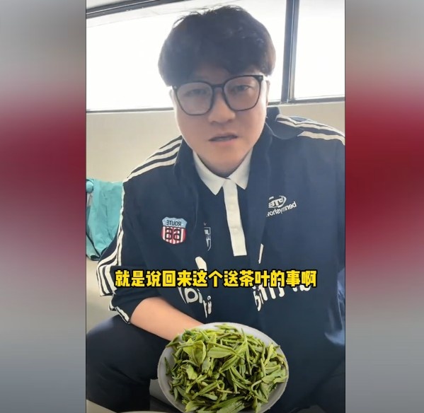  趙鵬：不太清楚賈秀全要球員買茶葉的段子，但這在現(xiàn)實中也正常