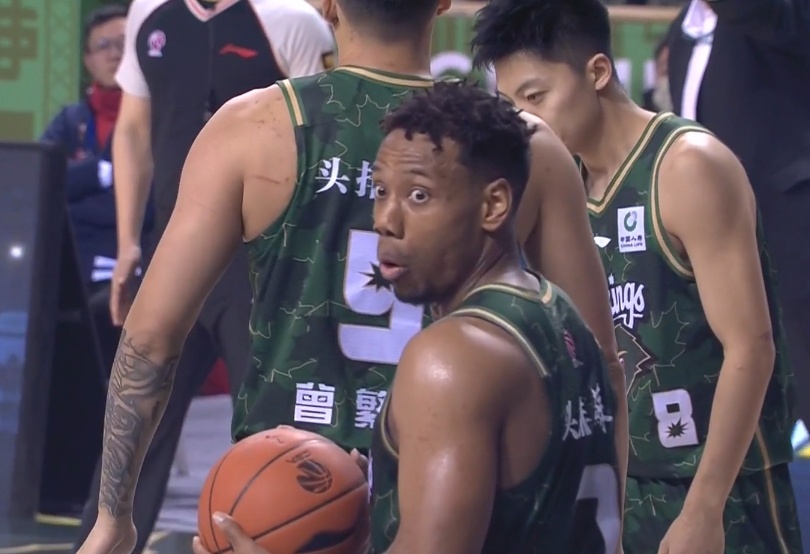  外線很準(zhǔn)！祝銘震6記三分拿下22分6籃板