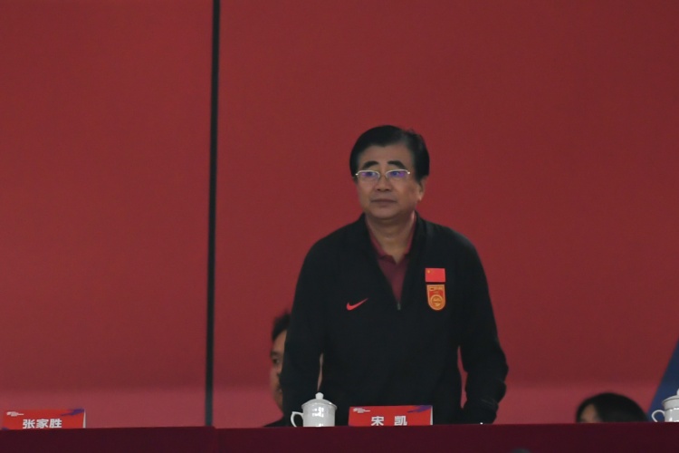  北青體育：宋凱、許基仁探班U20國青，將全程陪伴征戰(zhàn)U20亞洲杯