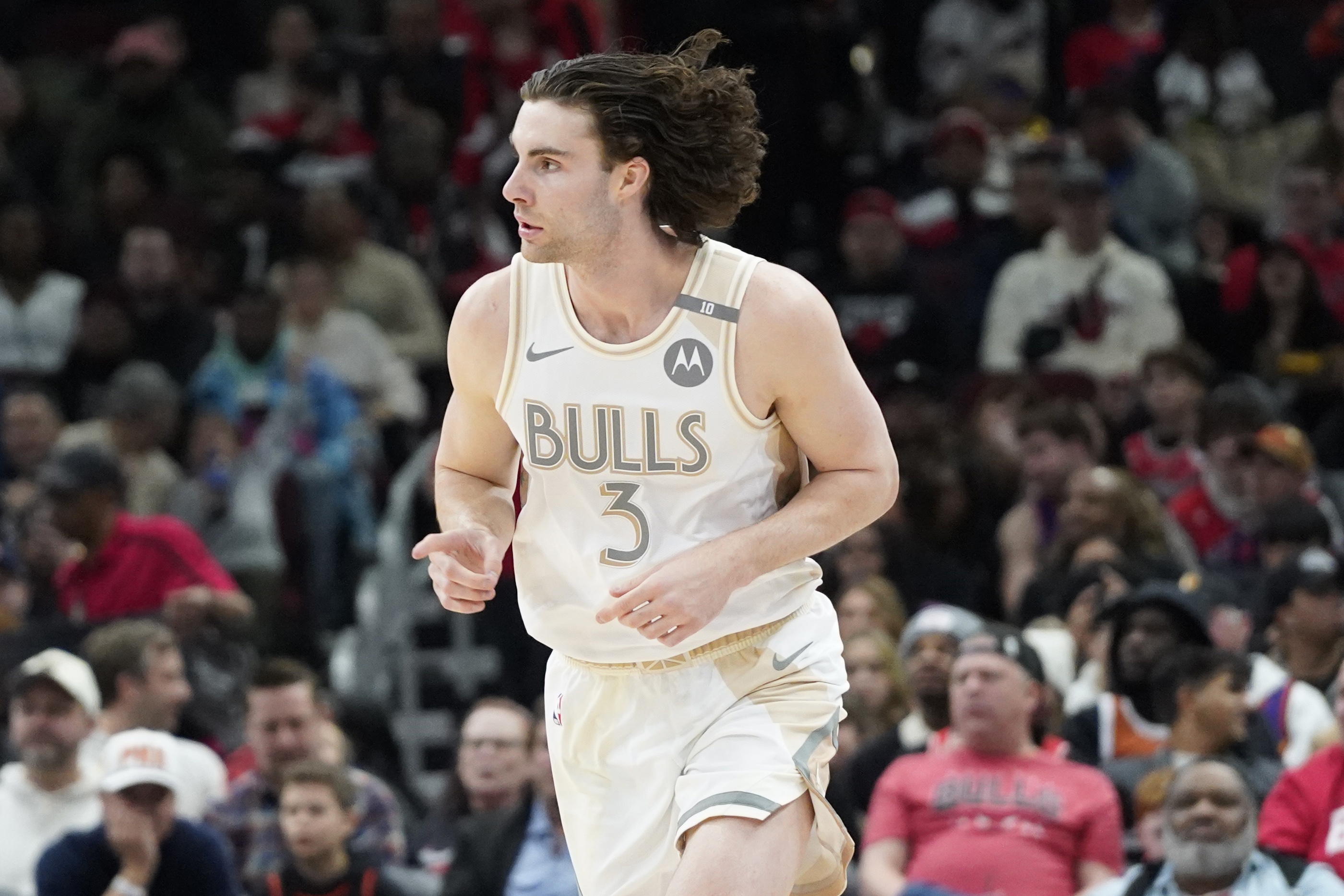  比肩喬詹登約威東魔！基迪最近10場(chǎng)220分96板100助 NBA歷史第8人